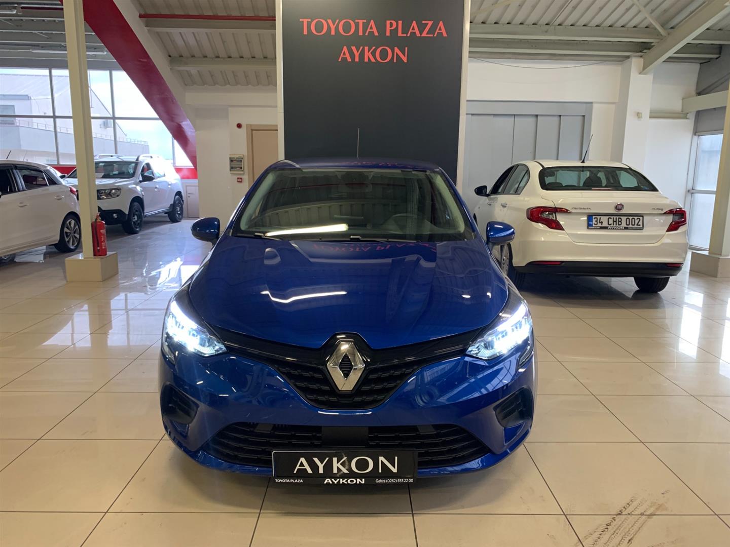 2022 MODEL RENAULT CLİO 1.0 TCe YENİ KASA X-TRONIC LED